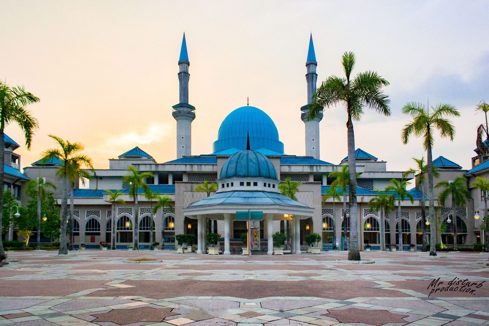 Rincian Biaya Kuliah IIUM Malaysia 2026: Komparasi S1, S2, dan S3 dalam Rupiah Lengkap (14 Fakultas)